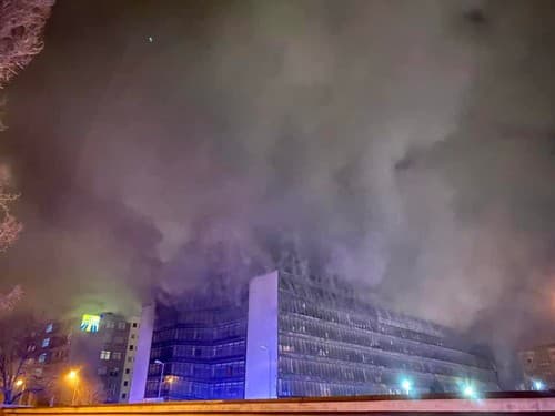 Na Drieňovej ulici v Bratislave vypukol požiar