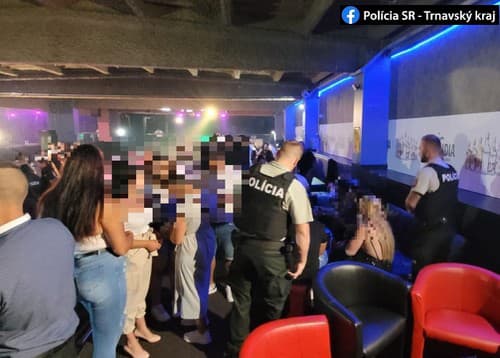Polícia vykonala kontrolu v jednom zo známych klubov