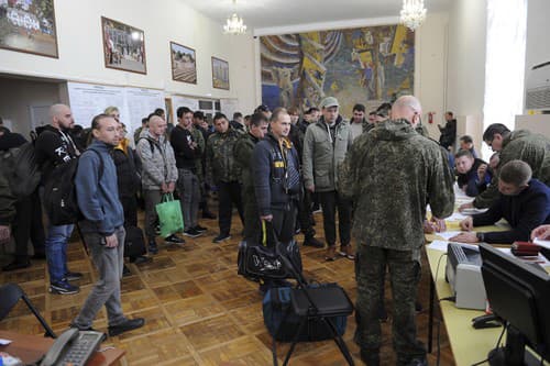 Ruskí muži narukujú do armády