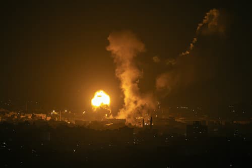 Severnú časť Pásma Gazy zasiahli rakety