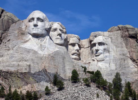 Pamätník Mount Rushmore v Južnej Dakote, USA. (George Washington, Thomas Jefferson, Abraham Lincoln, Theodore Roosvelt).