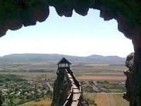 Výhľad z hradu BOLDOGKOVARALJA
Valéria