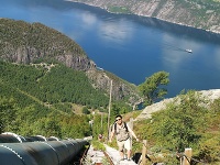 Najdlhšie drevené schody sveta merajú ako 150 poschodí, nájdete ich v Nórsku