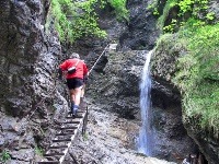Ilustr.obr. - Sprístupnili tiesňavy a rokliny v SR