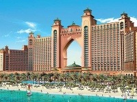 Ďalší slávny dubajský hotel - Atlantis - má „len“ šesť hviezdičiek. 