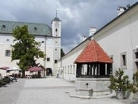 hrad Červený Kameň