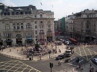 Piccadilli Circus, Londýn