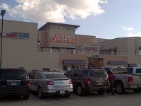 Jedno z kín siete Alamo Drafthouse v San Antoniu, USA