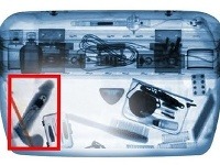 Sken batožiny odhalil vibrátor