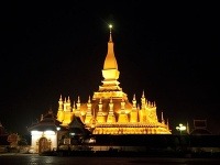 Chrám Pha That Luang (veľká budhistická stupa) . Symbol Laosu.
