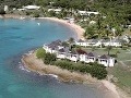 Členité pobrežie ostrovov Antigua a Barbuda skrýva nepreberné množstvo pláží a súkromných zátok, kde si nerušene odpočiniete.
