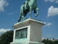 Jazdecká socha kráľ Henricha