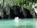 Z modrej lagúny do vnútra temnoty. V podzemí je rieka dlhá asi osem kilometrov, Puerto Princesa, Filipíny 