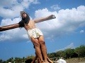 Ukrižovanie veriacich, Filipíny
