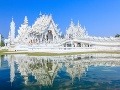 Snehobiely rozprávkový chrám Wat