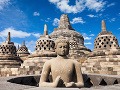 Borobudur vyzerá rovnako tajomne