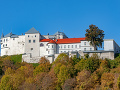 Ľupčiansky hrad nad obcou