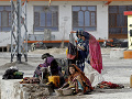 Afgánske nomádky perú oblečenie