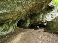 Jaskyňa Deravá skala v