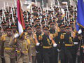 Vojaci egyptskej armády pochodujú