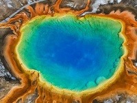 Prameň Grand Prismatic, Yellowstone, Wyoming, USA