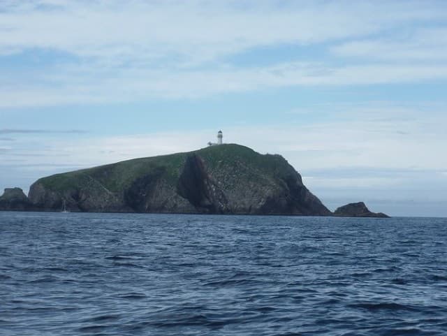 Maják na ostrove Eilean Mòr