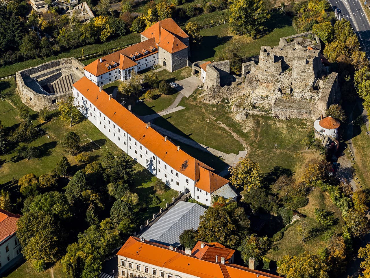 V Dobóovskom kaštieli v