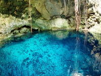 Mayské cenoty (zatopené závrty), Mexiko