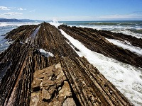Pláže pri mestečku Zumaia, Španielsko