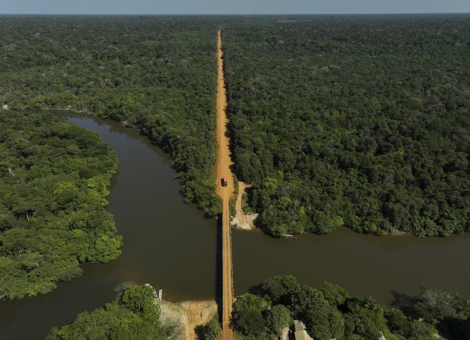 Tri domorodé sestry v