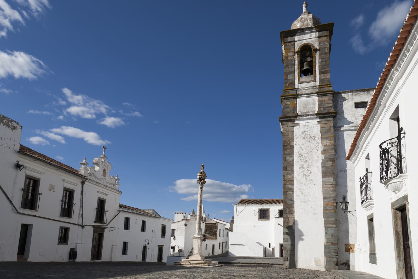 Portugalský Monsaraz – mesto,