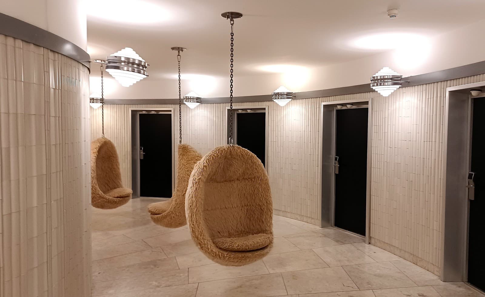 Hotel z inej galaxie: