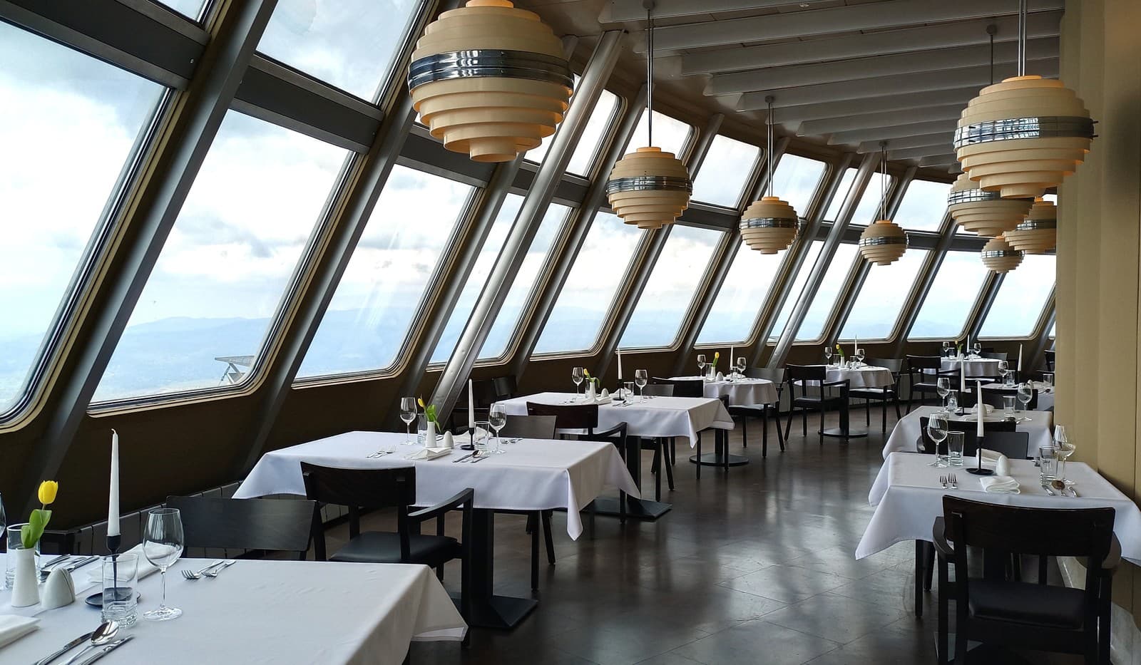 Hotel z inej galaxie: