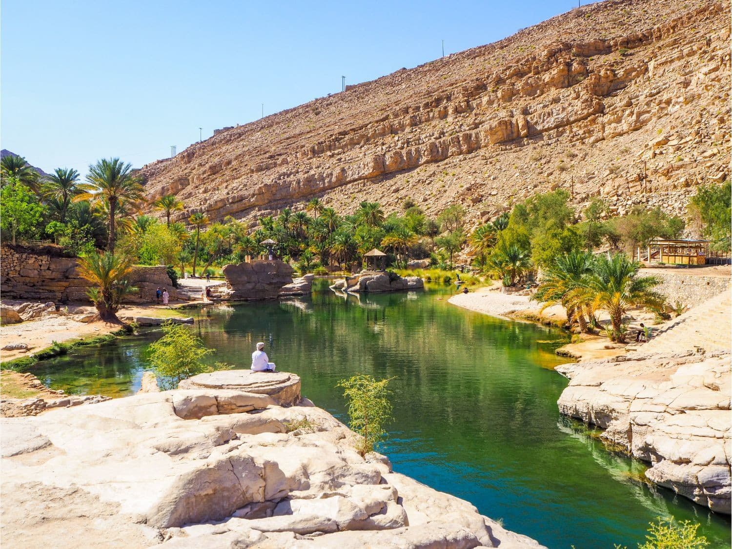 Prírodné kúpanie vo Wadi Bani Khalid.
