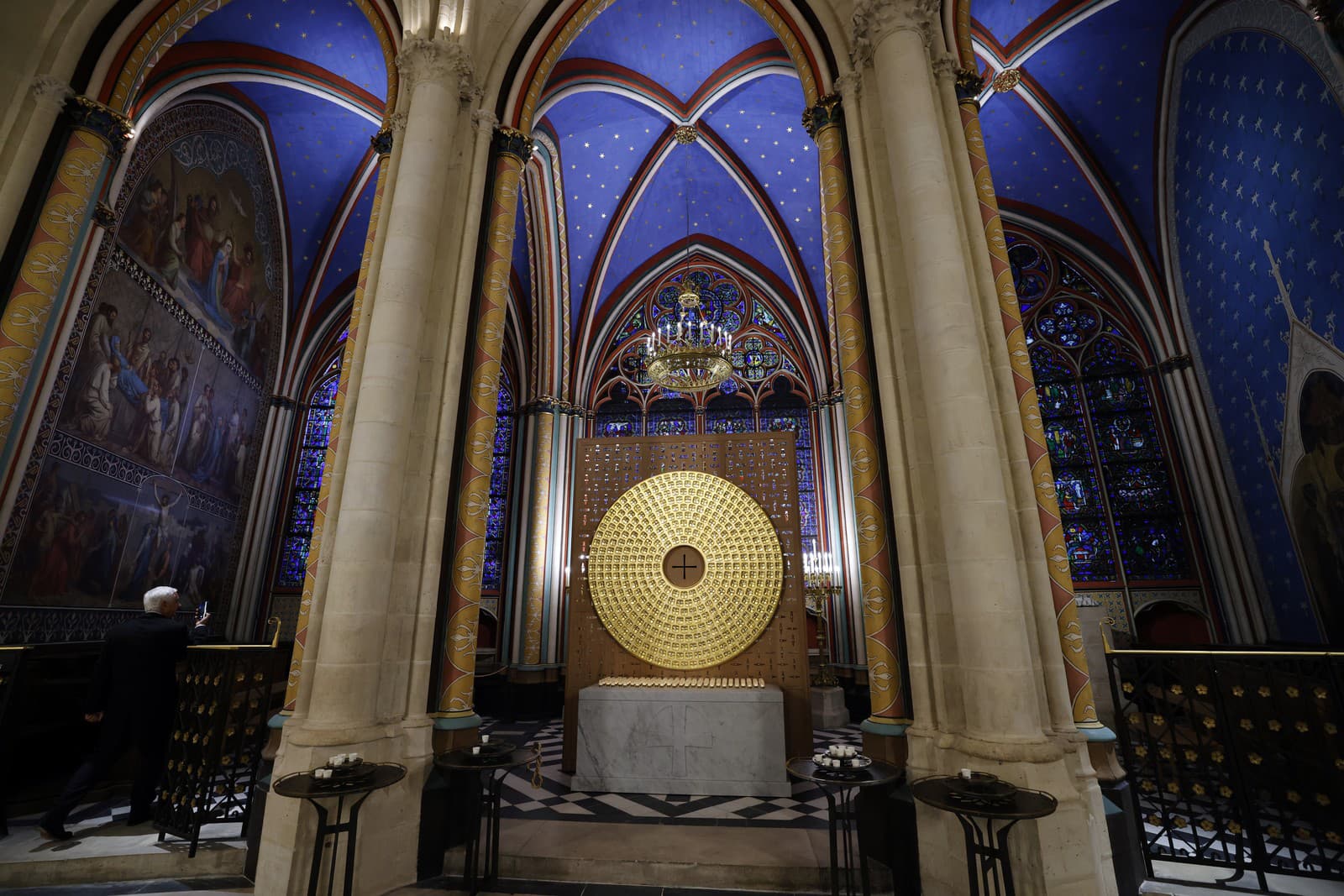 Do katedrály Notre-Dame sa