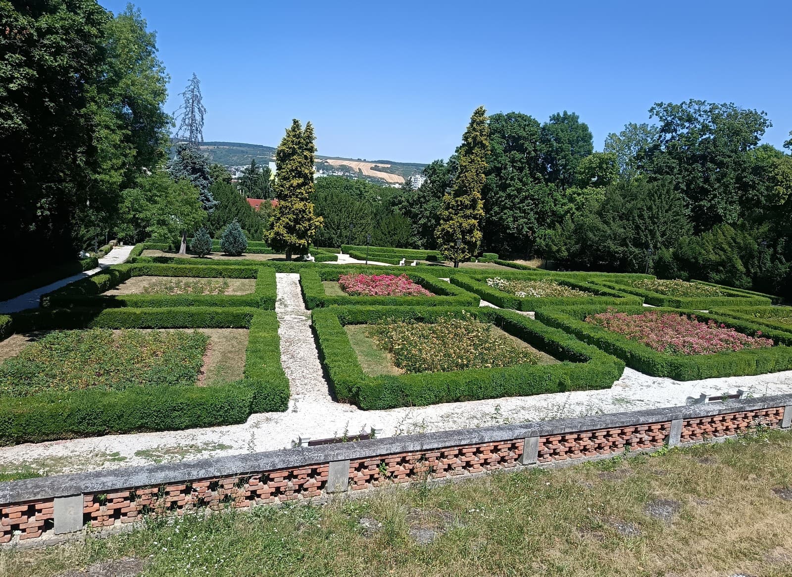 Замок, Hlohovec