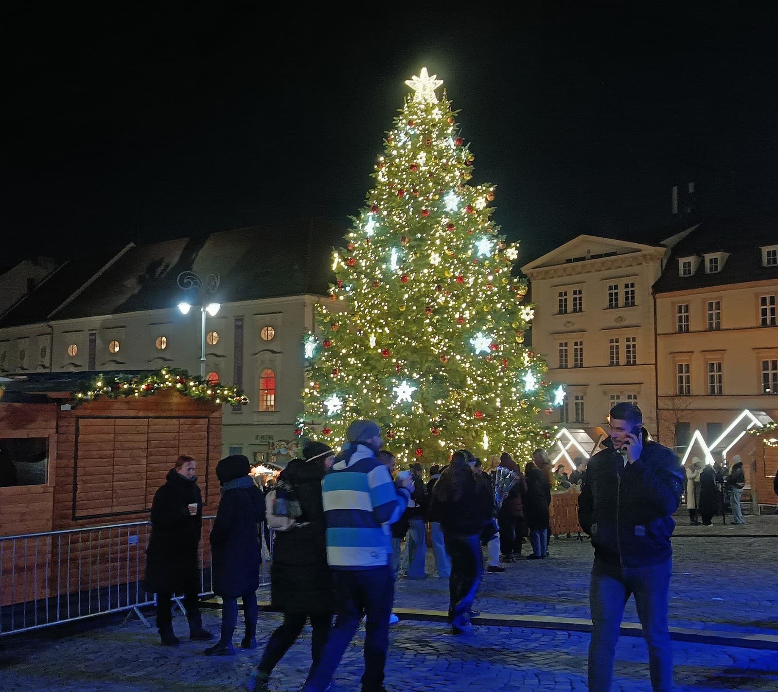 Мы сравнили цены в