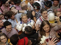 Obrazom: V Nemecku začal Oktoberfest