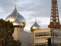 Paríž má v centre novú dominantu