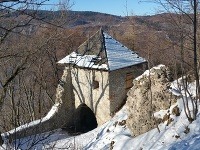 Muránsky hrad ľudia navštevujú aj v zimnom období