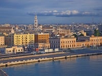 Talianske Bari: Mesto, ktoré spája starý svet s novým