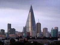 105-poschodový hotel v tvare futuristickej pyramídy, Pchjongjang, Severná Kórea