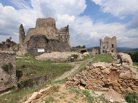 Hrad Divín