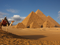 Pyramídy v Gíze Pyramídy v Gíze