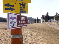 Hrad Marcus, Repište