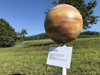 Park slnečnej sústavy pri astronomickom pracovisku v obci Roztoky v okrese Svidník