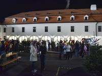 Vianočné trhy na západnej terase Bratislavského hradu