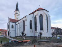 Pohľad na južnú časť zrekonštruovanej Baziliky svätého Jakuba v Levoči