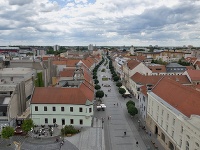 Pohľad z mestskej veže na hlavnú ulicu
