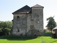 Šľachtická kúria zo 16. Šľachtická kúria zo 16.